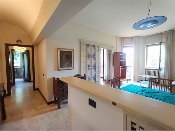 2 LOCALI MONZA 83 MQ CON BOX e CANTINA INCLUSI NEL PREZZO