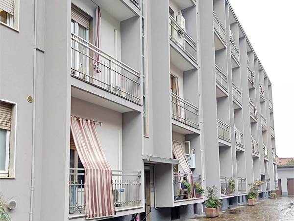 VENDITA DESIO AMPIO 2 LOCALI 92 MQ 