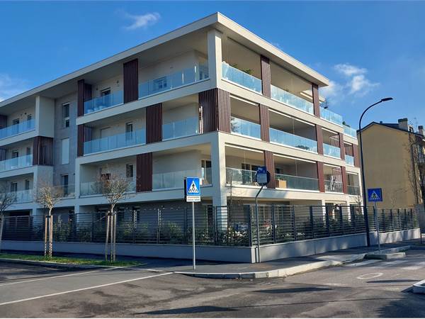 Vendita 4 Locali con Terrazzo