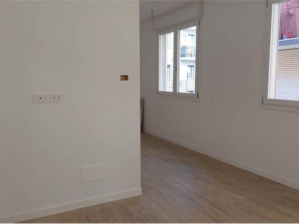 2 LOCALI - PIANO TERRA 