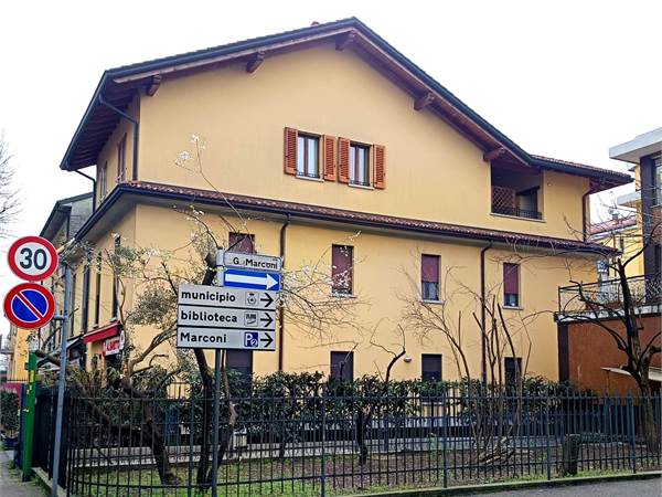 Vendita 4 LOCALI piu' locale sottotetto Classe A 