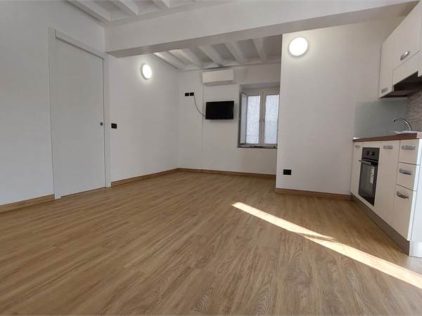 Affitto 2 Locali, casa di Corte