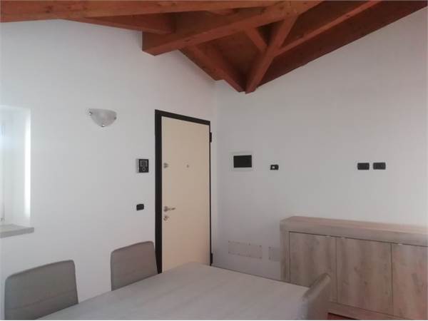 AFFITTO LOFT 2 LOCALI ARREDATO